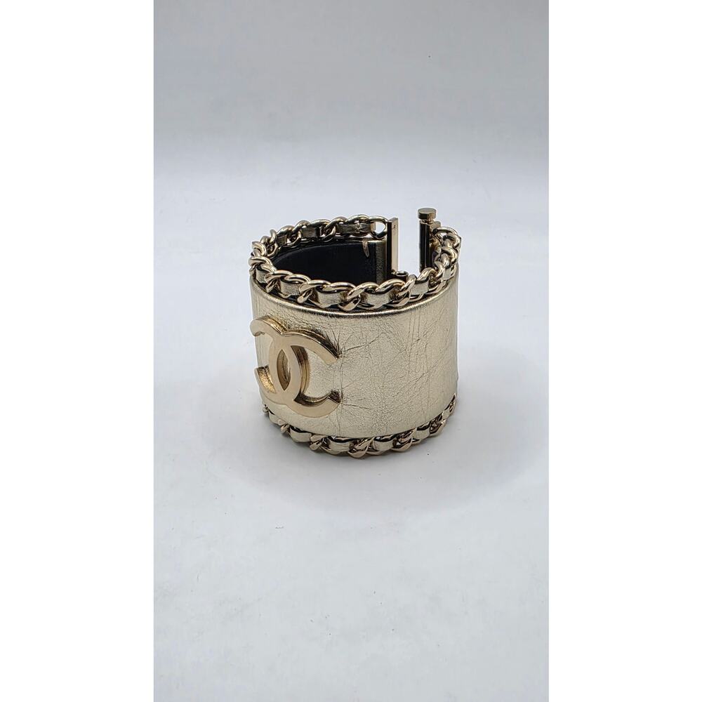 Chanel Gold-tone Leather Interlocking CC Wide Bracelet - Picture 8 of 16